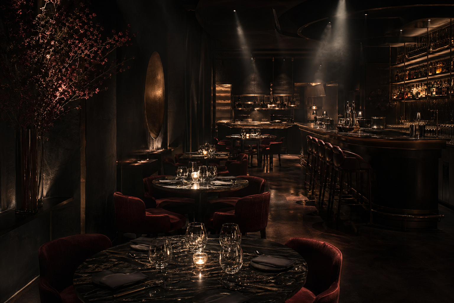 El local se abre con luz baja.